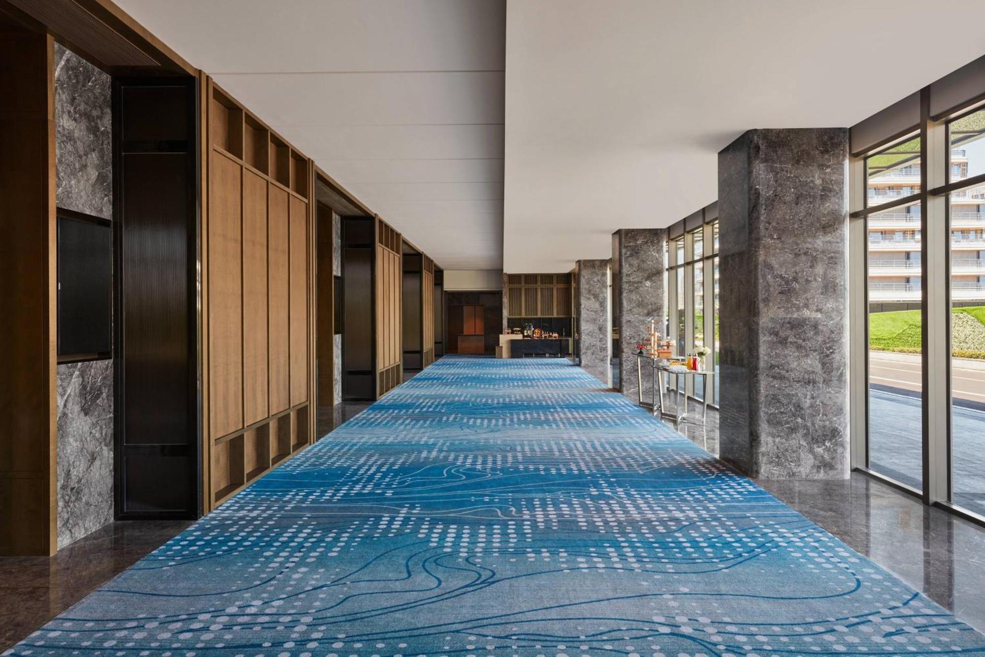 Xuzhou Marriott Hotel Lakeview Exterior photo