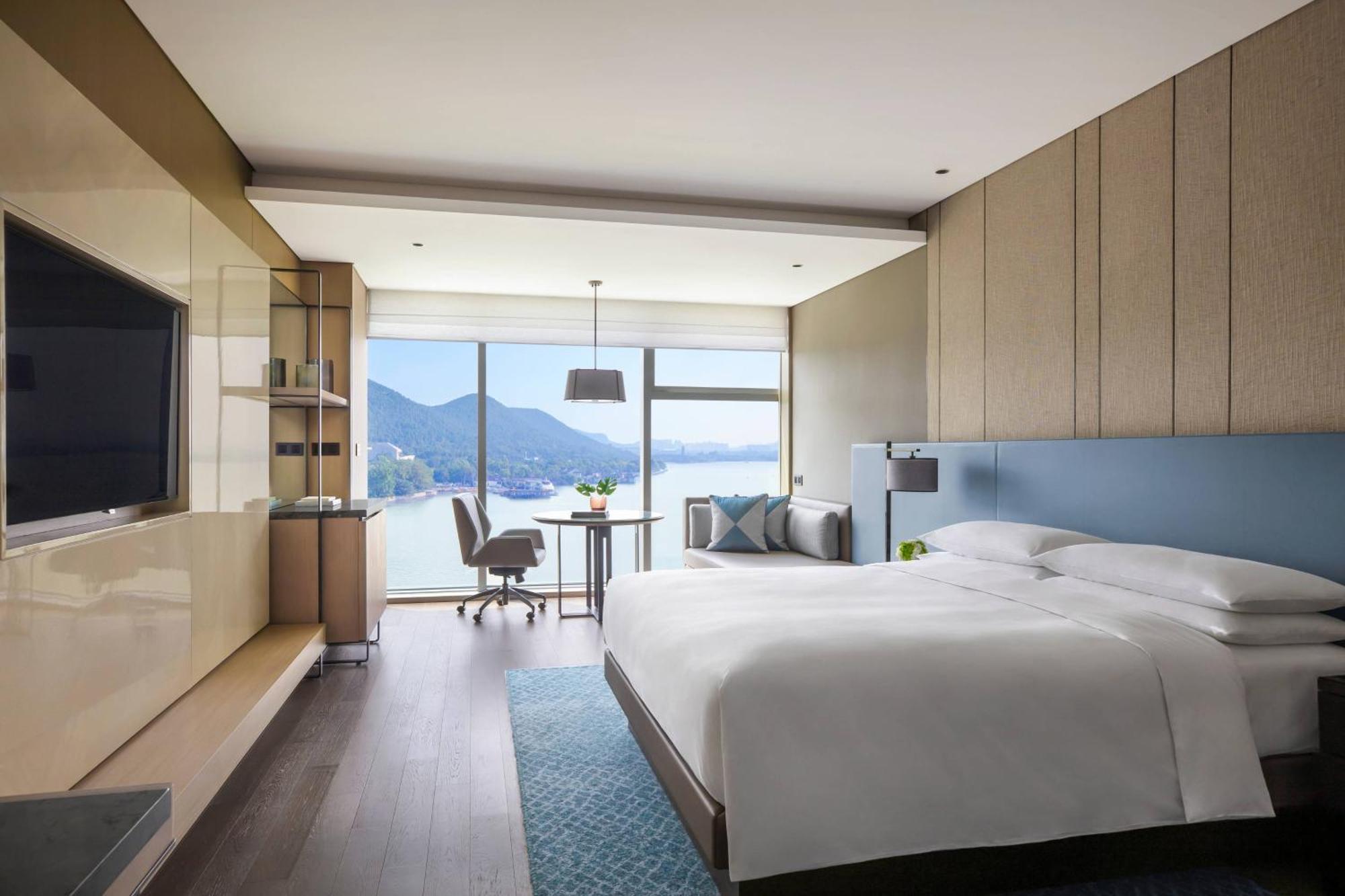 Xuzhou Marriott Hotel Lakeview Exterior photo