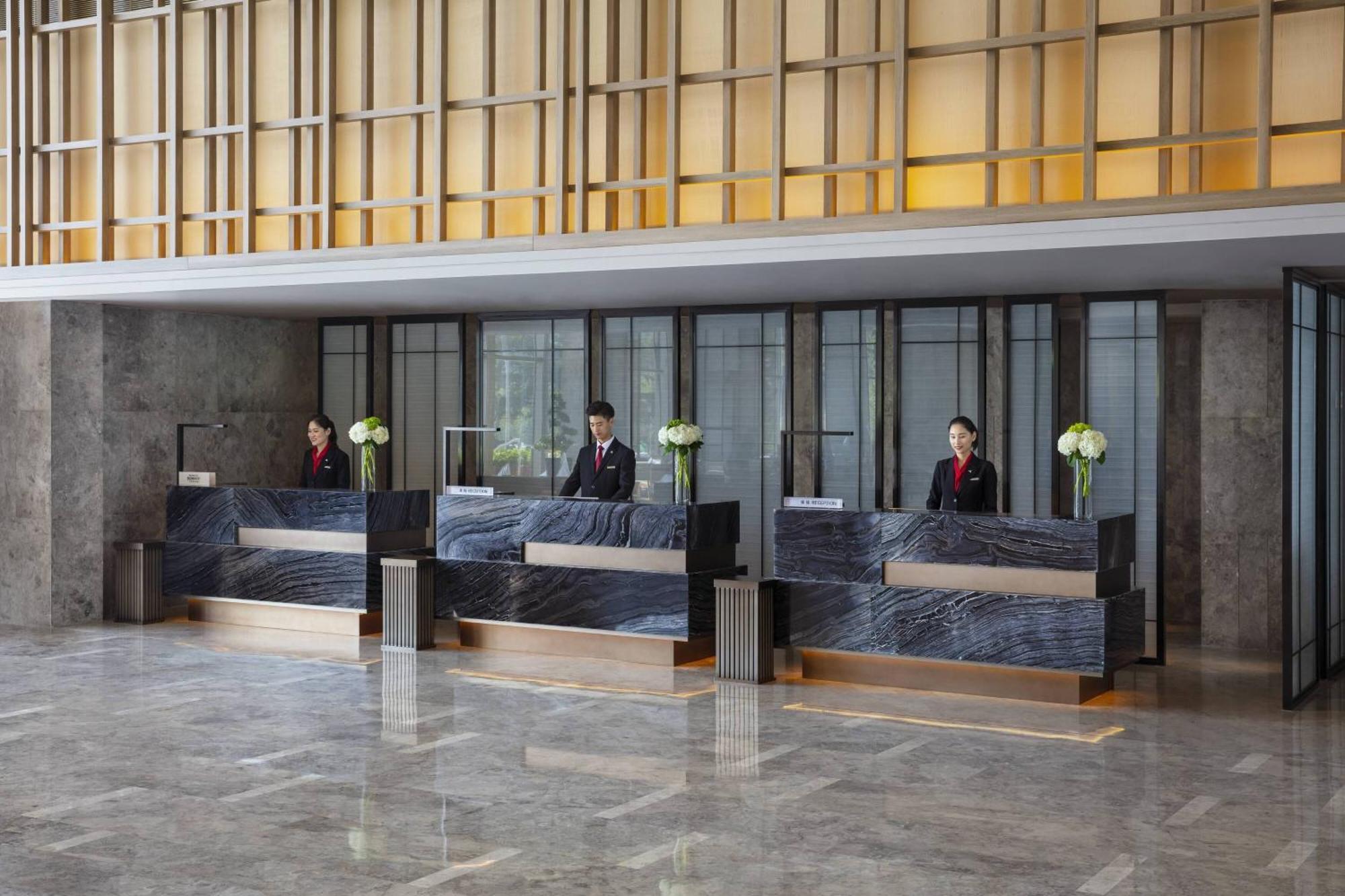 Xuzhou Marriott Hotel Lakeview Exterior photo